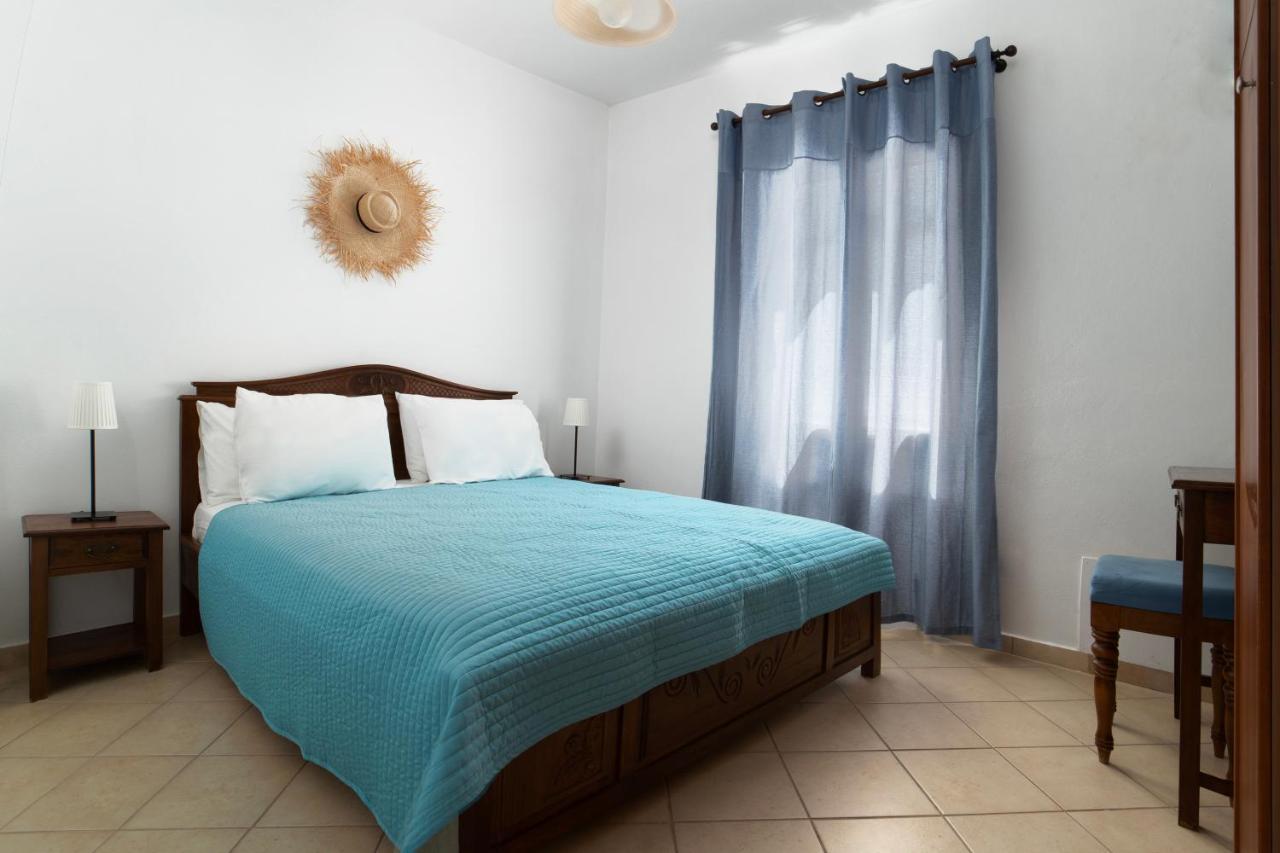Almar Apartments Batsi  Bagian luar foto